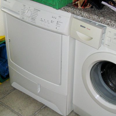 Waschmaschine, Trockner u.a.